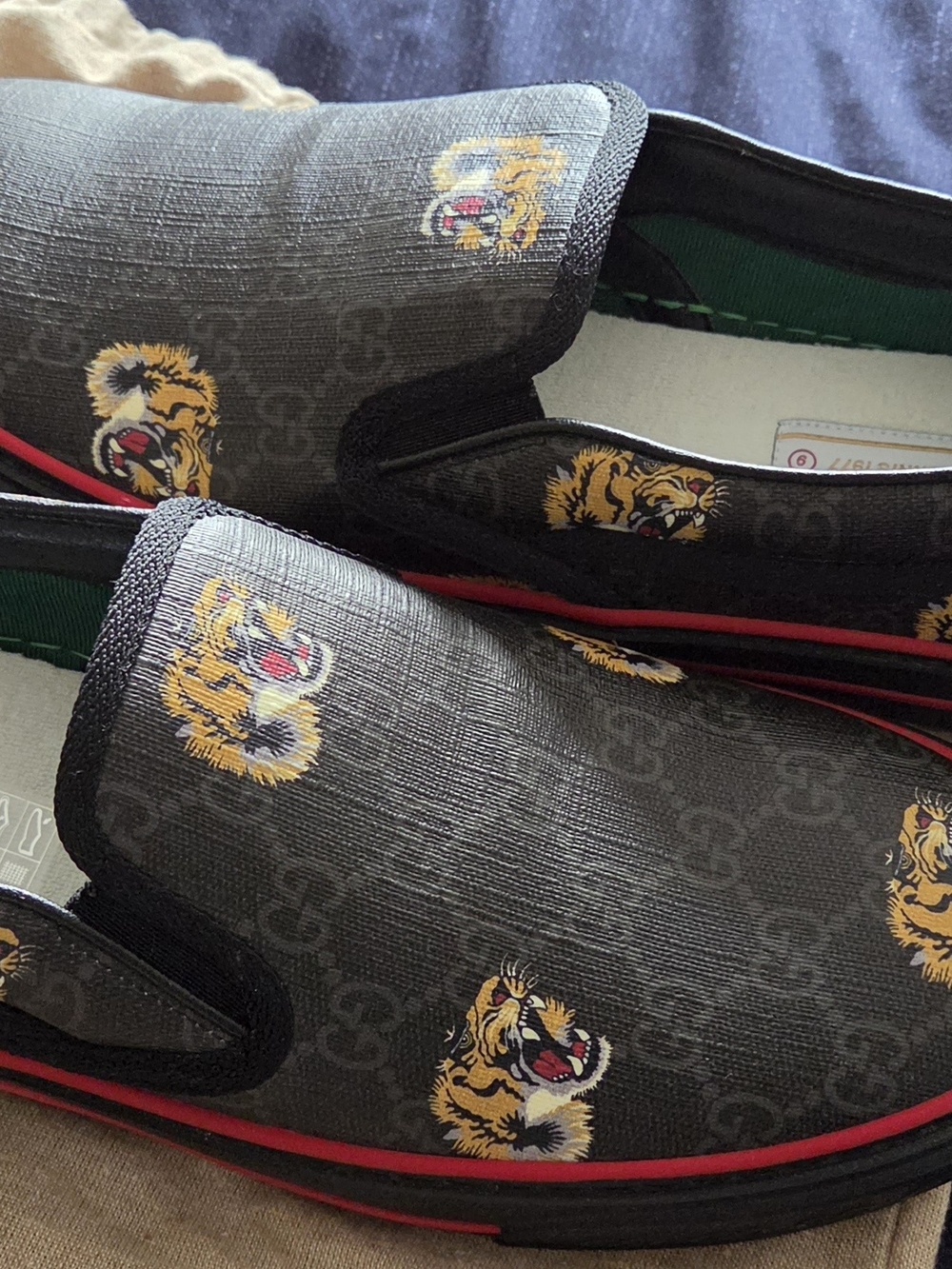 Gucci GG Supreme H2O Black Tiger Face Tennis 1977 Size 9